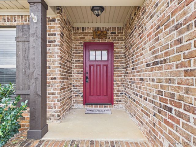 37 Tallahatchie Drive, Wetumpka, AL 36093