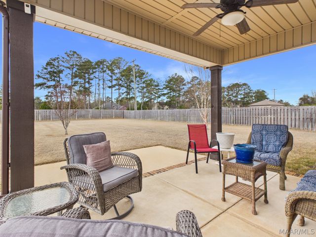 37 Tallahatchie Drive, Wetumpka, AL 36093