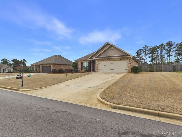 37 Tallahatchie Drive, Wetumpka, AL 36093