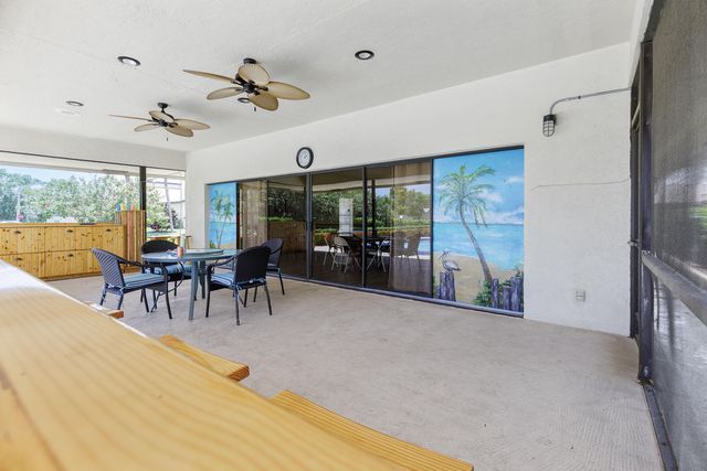9 Ridge Pointe Drive D, Boynton Beach, FL 33435