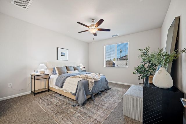 7138 W Ashcroft Avenue, Fresno, CA 93723