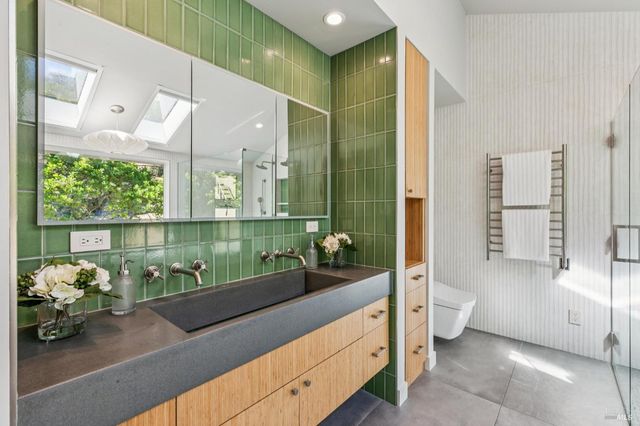 1884 Silverado Trl, Napa, CA 94558