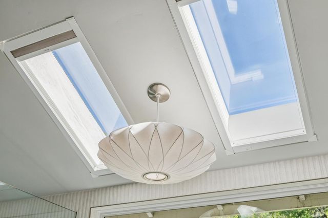 1884 Silverado Trl, Napa, CA 94558