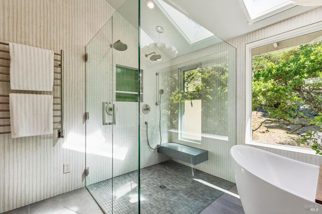 1884 Silverado Trl, Napa, CA 94558