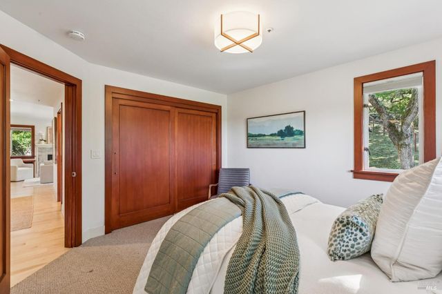 1884 Silverado Trl, Napa, CA 94558