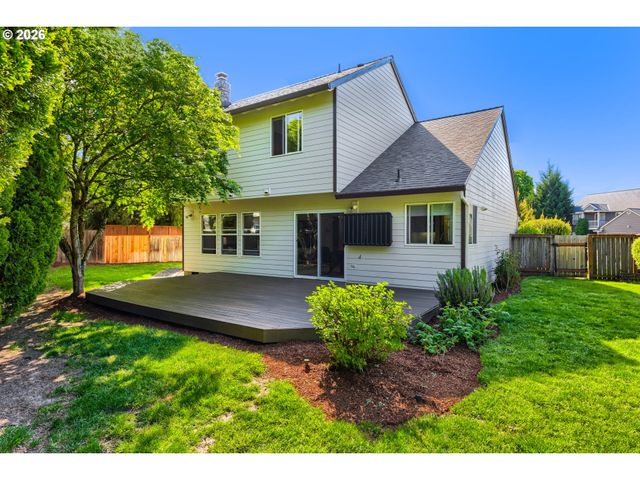 665 Ne VALARIE Ct, Hillsboro, OR 97124