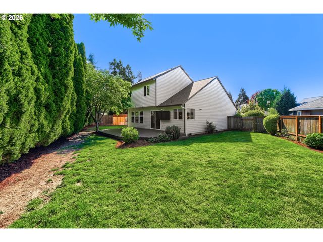 665 Ne VALARIE Ct, Hillsboro, OR 97124