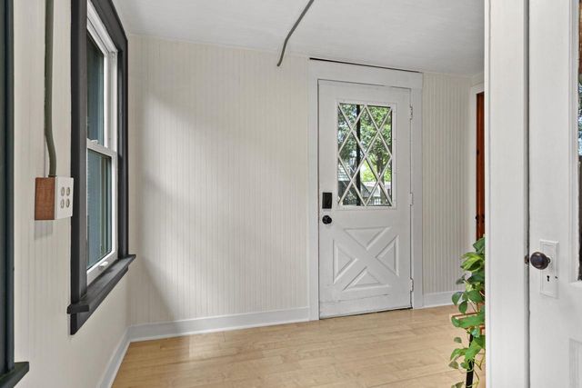 2210 Lafollette Avenue, Madison, WI 53704