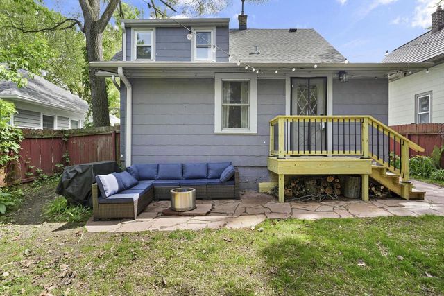 2210 Lafollette Avenue, Madison, WI 53704