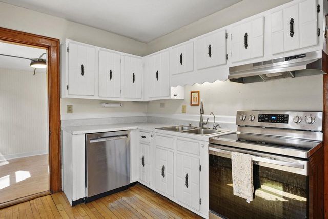 2210 Lafollette Avenue, Madison, WI 53704
