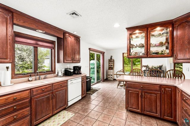 3007 E 7th St, Superior, WI 54880