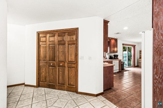 3007 E 7th St, Superior, WI 54880