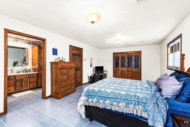 3007 E 7th St, Superior, WI 54880
