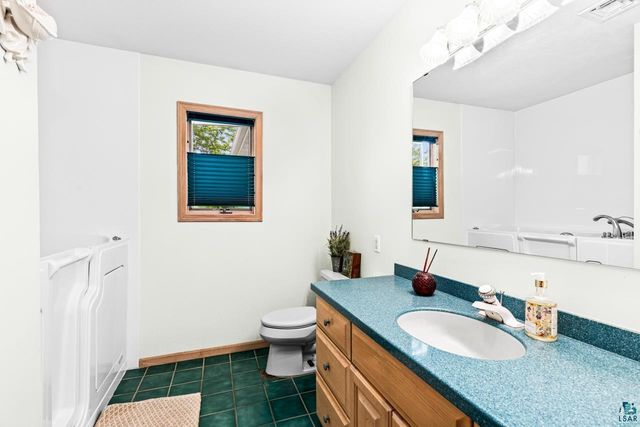 3007 E 7th St, Superior, WI 54880