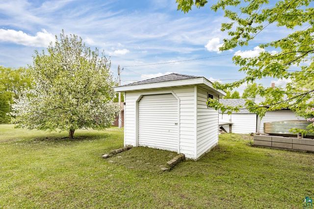 3007 E 7th St, Superior, WI 54880