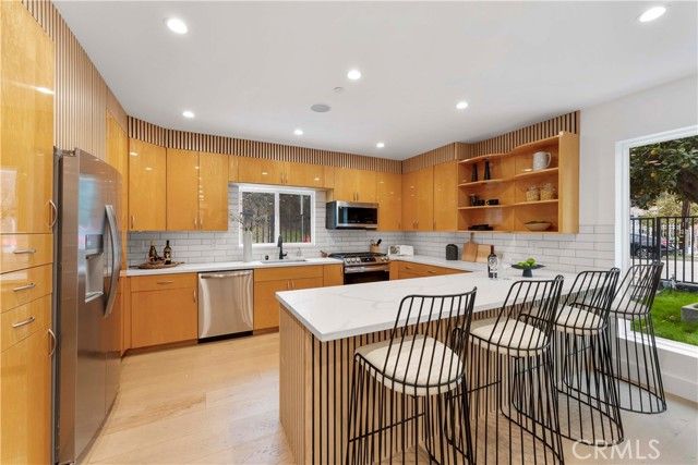 2642 Queen Street, Los Angeles, CA 90039