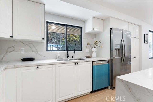 2642 Queen Street, Los Angeles, CA 90039