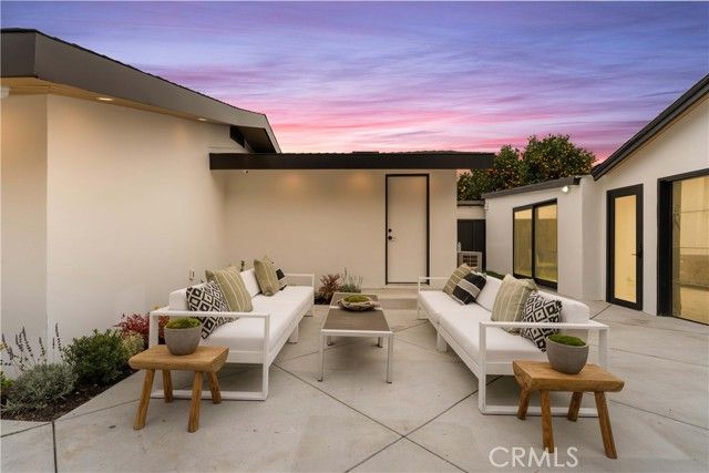 2642 Queen Street, Los Angeles, CA 90039