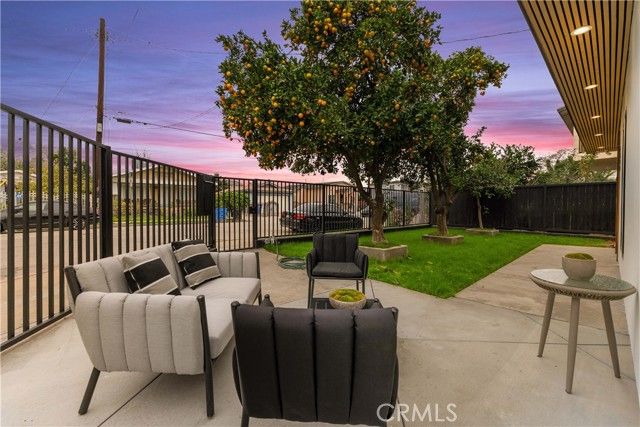 2642 Queen Street, Los Angeles, CA 90039