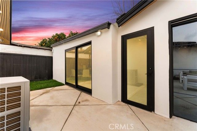 2642 Queen Street, Los Angeles, CA 90039