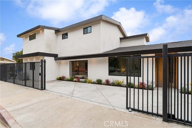 2642 Queen Street, Los Angeles, CA 90039