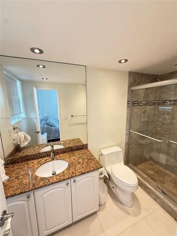 3901 S Ocean Dr 5W, Hollywood, FL 33019