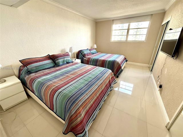 3901 S Ocean Dr 5W, Hollywood, FL 33019