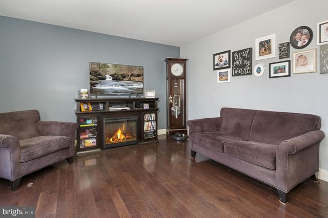 143 NANTUCKET DR, Reading, PA 19605