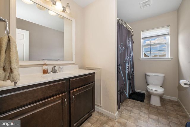 143 NANTUCKET DR, Reading, PA 19605