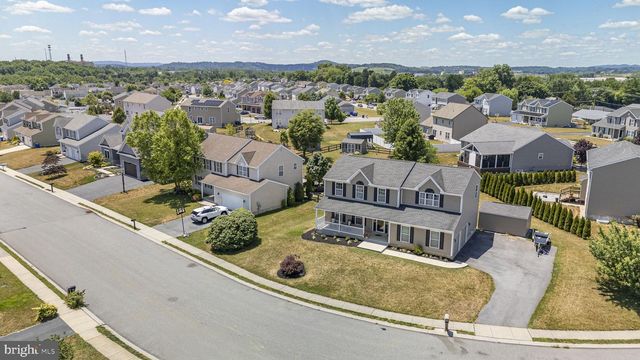 143 NANTUCKET DR, Reading, PA 19605