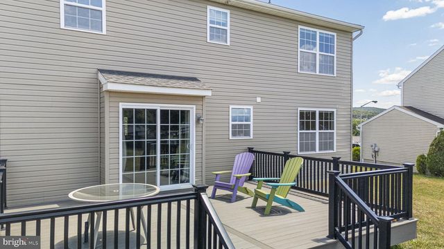 143 NANTUCKET DR, Reading, PA 19605