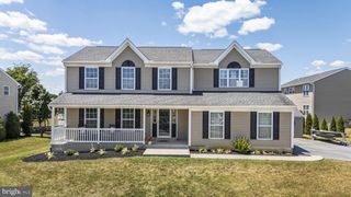 143 NANTUCKET DR, Reading, PA 19605