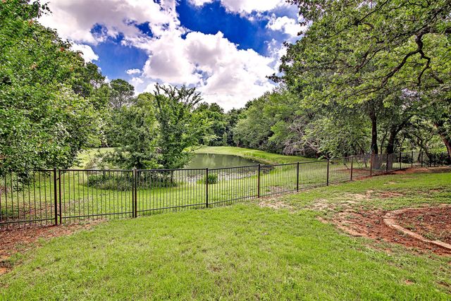 2008 Cains Lane, Mansfield, TX 76063