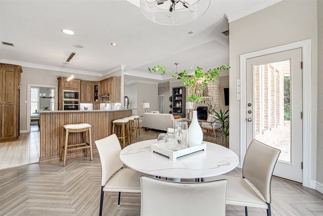 2008 Cains Lane, Mansfield, TX 76063