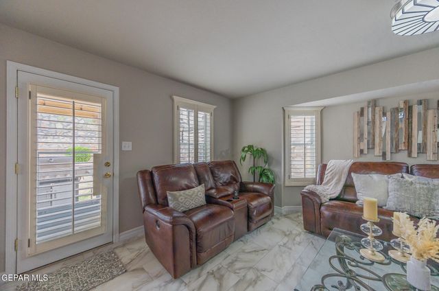 512 NORTHWYCK Way, El Paso, TX 79928