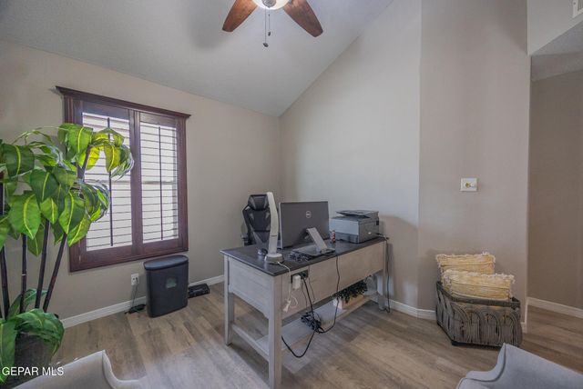 512 NORTHWYCK Way, El Paso, TX 79928