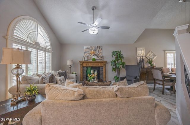 512 NORTHWYCK Way, El Paso, TX 79928