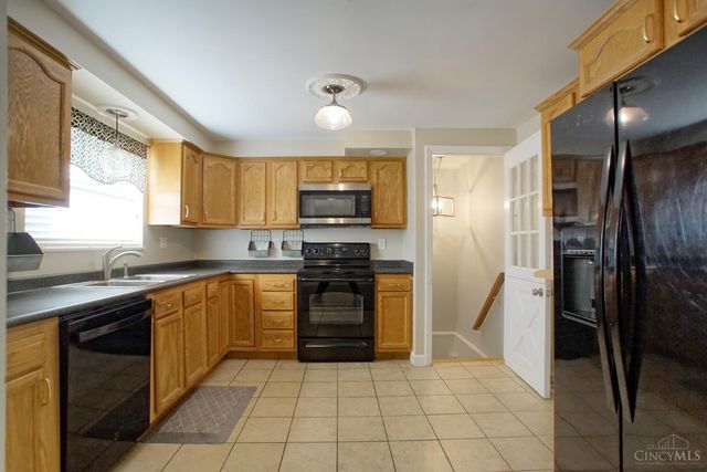 795 McClelland Road, Miami Twp, OH 45150