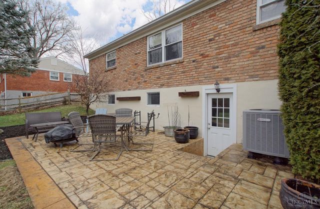 795 McClelland Road, Miami Twp, OH 45150