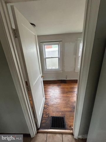 1137 MONROE CIR, Baltimore, MD 21225