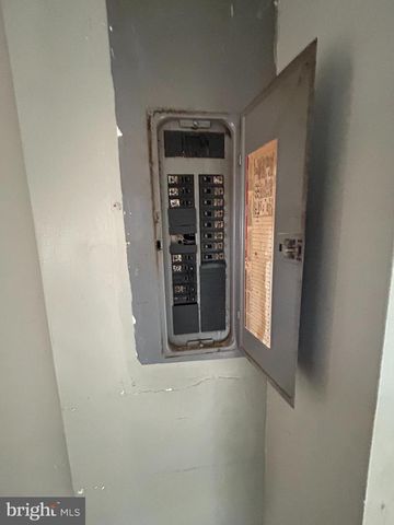 1137 MONROE CIR, Baltimore, MD 21225