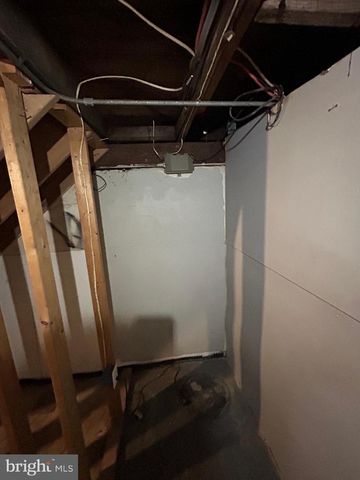 1137 MONROE CIR, Baltimore, MD 21225