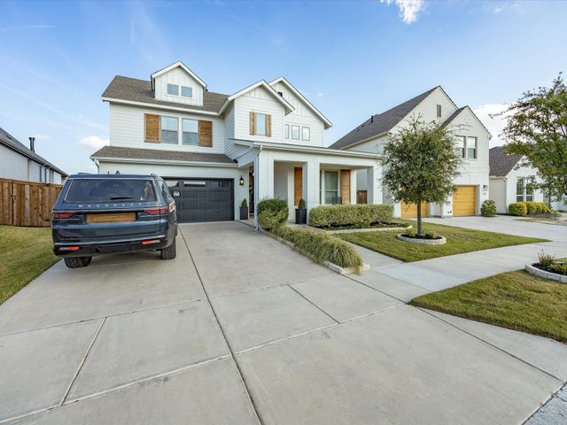 2325 Offerande Drive, Fort Worth, TX 76008