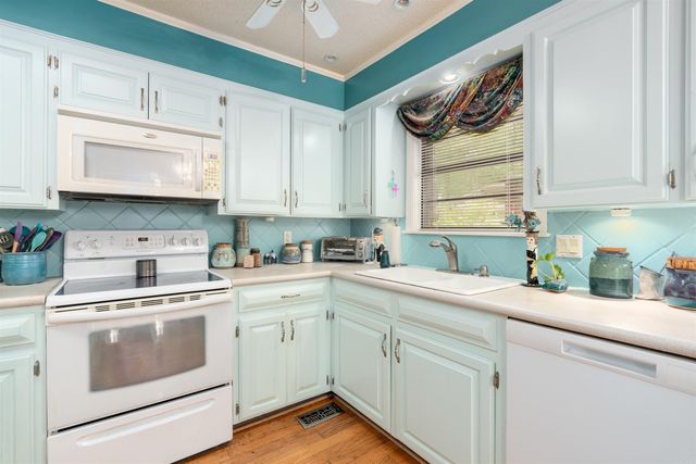 6 Badalona Lane, Hot Springs Village, AR 71909