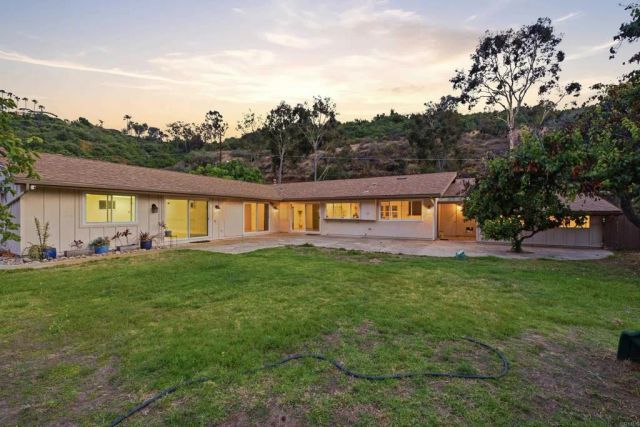 5627 Yerba Anita, San Diego, CA 92115
