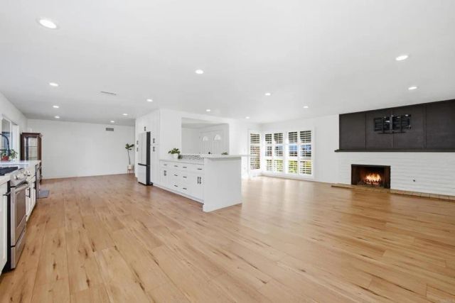 5627 Yerba Anita, San Diego, CA 92115