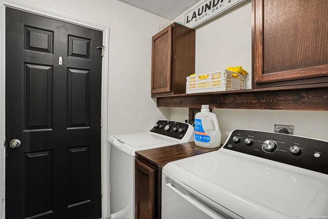 386 Copper Bluff Dr, New Braunfels, TX 78130