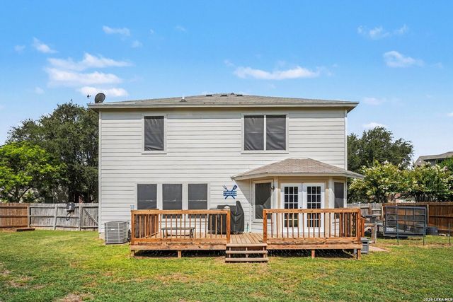 386 Copper Bluff Dr, New Braunfels, TX 78130