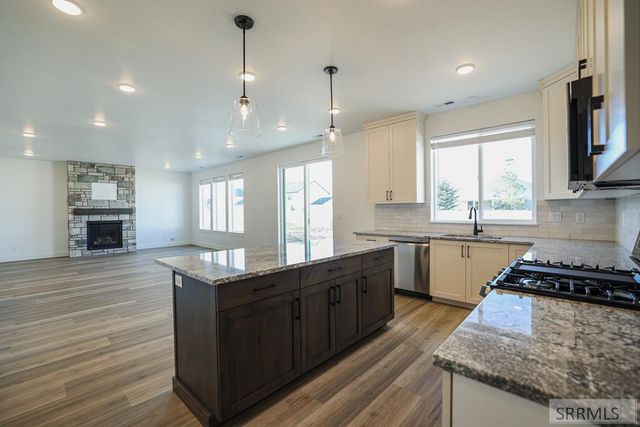 2213 W 550 S, Rexburg, ID 83440
