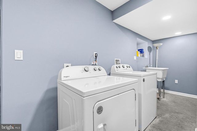 3104 LAWNVIEW AVE, Baltimore, MD 21213